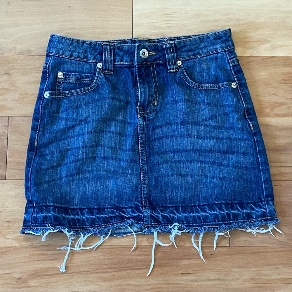 Cute jean miniskirt - Picture 1 of 2